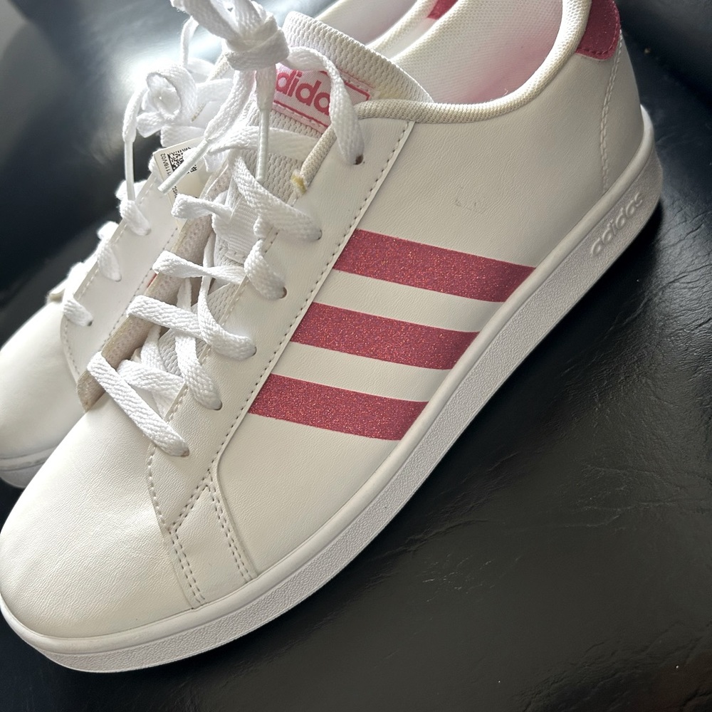 Size 7 grand court K…big girls-Adidas tennis